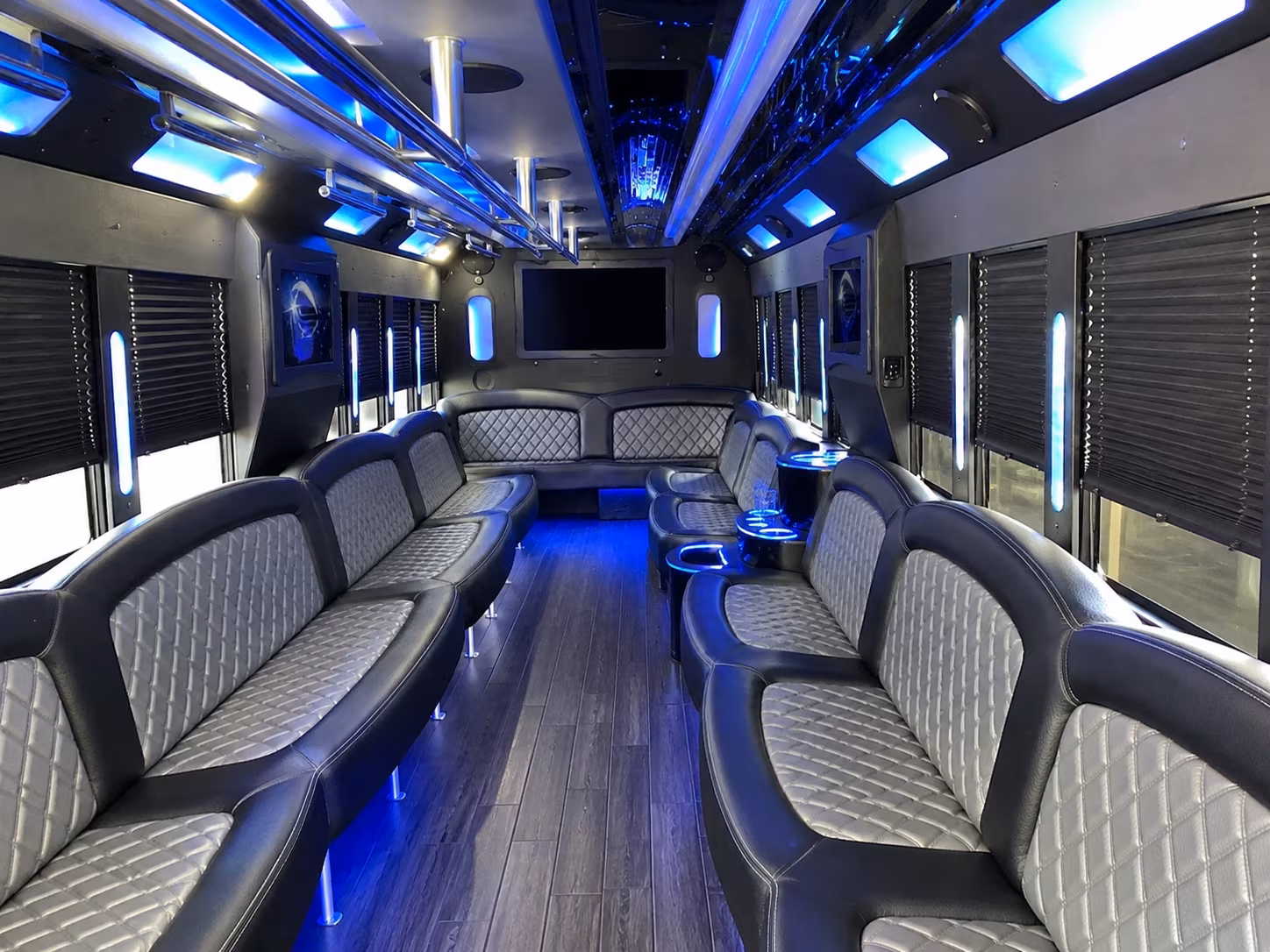 Chandler Winery Tour & Pub Crawl Transportation party bus exterior